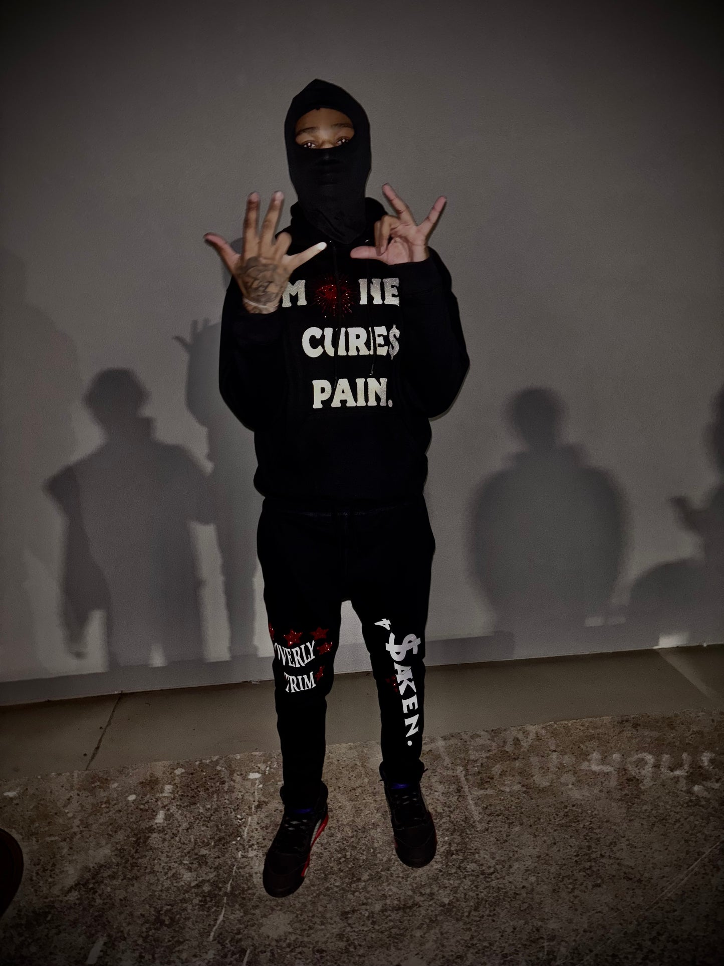 Red eye of evil hoodie(black)